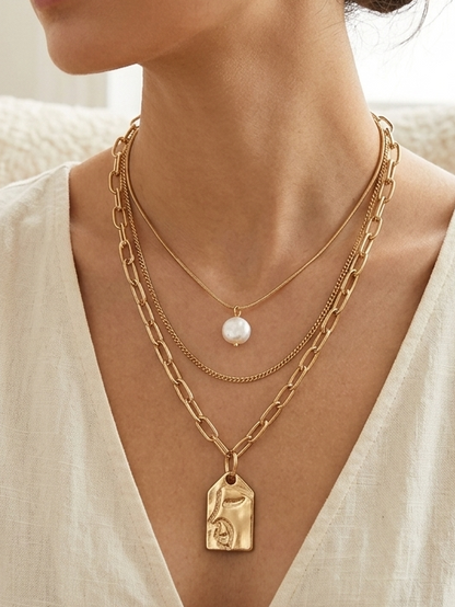 Sculpted Face Layered Necklace Set